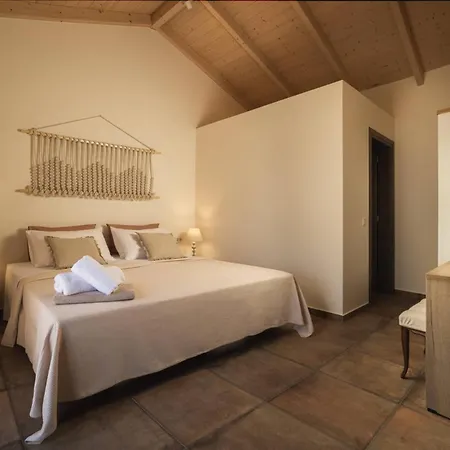 Premium Zakynthos | 3 Bedrooms | Izayoi | Spacious Sun Terrace | Private Pool With Integrated Jacuzzi | Bbq | Kydoni *
