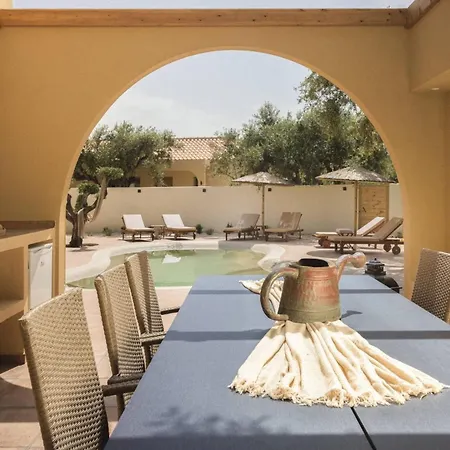 Premium Zakynthos | 3 Bedrooms | Izayoi | Spacious Sun Terrace | Private Pool With Integrated Jacuzzi | Bbq | Kydoni *